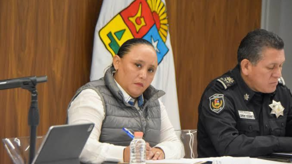 Autoridades de seguridad de Quintana Roo durante una reunión de trabajo