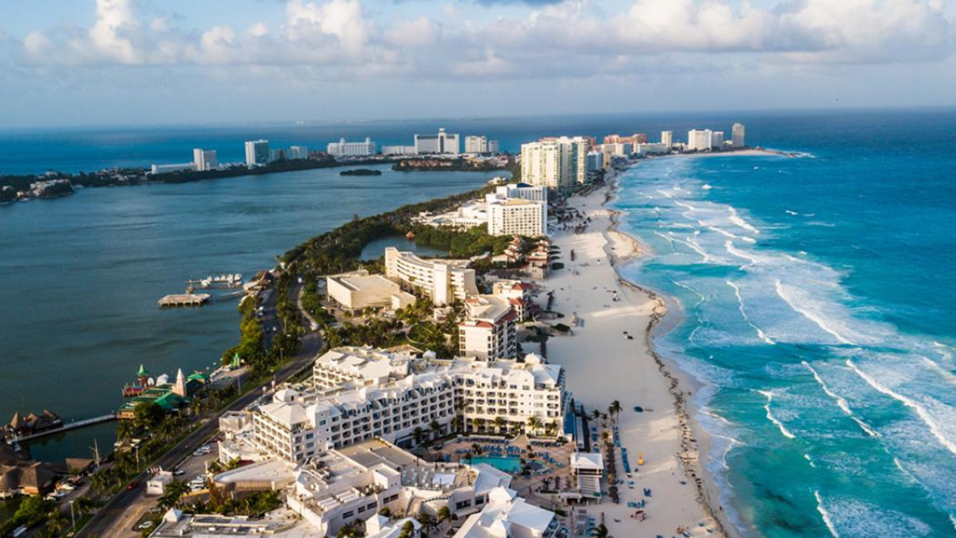 Cancún enfrenta la modernización del sistema que conduce y trata las aguas residuales de su principal corredor turístico.