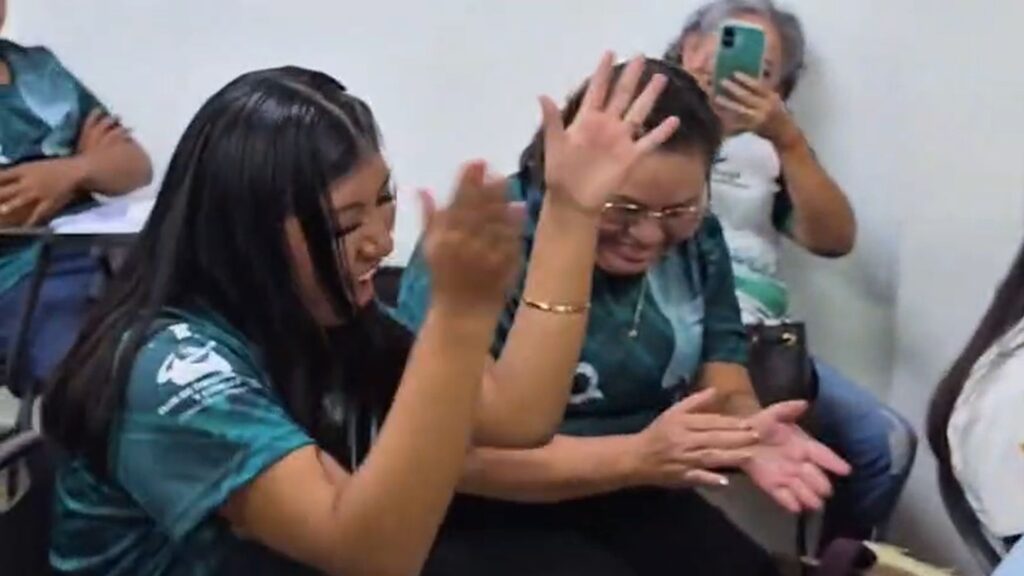 Yulma Karina Canul celebra el resultado obtenido en ExpoCiencias Quintana Roo 2026