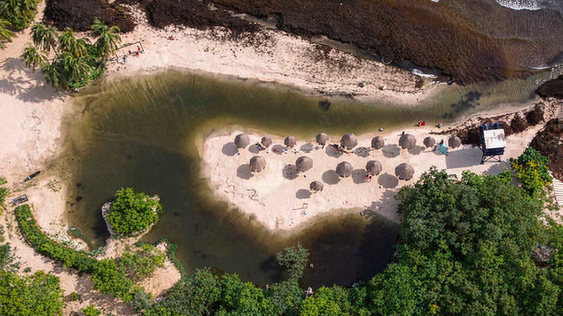 El cenote de Punta Esmeralda fue objeto de un análisis de calidad del agua que registró presencia de coliformes fecales y enterococos.