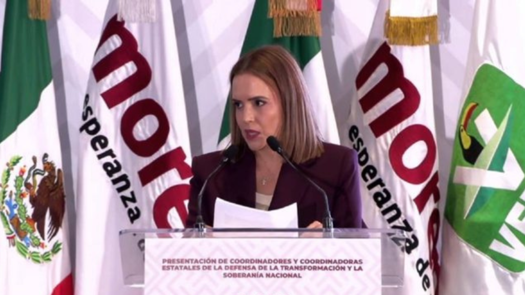 Clara Luz Flores durante la presentación de coordinadores estatales de Morena