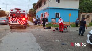 Madre e hija permanecen hospitalizadas tras un accidente de motocicleta ocurrido en la colonia Cecilio Chi, en Felipe Carrillo Puerto.
