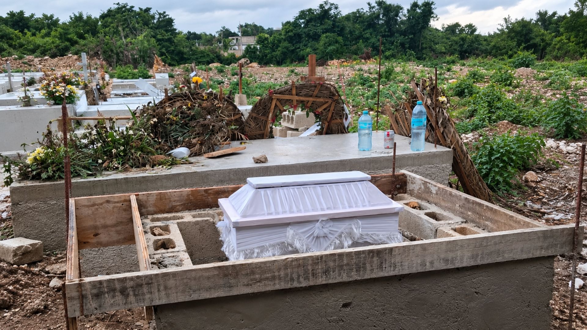 Familiares y seres queridos dieron el último adiós a la bebé fallecida en Felipe Carrillo Puerto y solicitarán que se esclarezcan las circunstancias de su muerte.