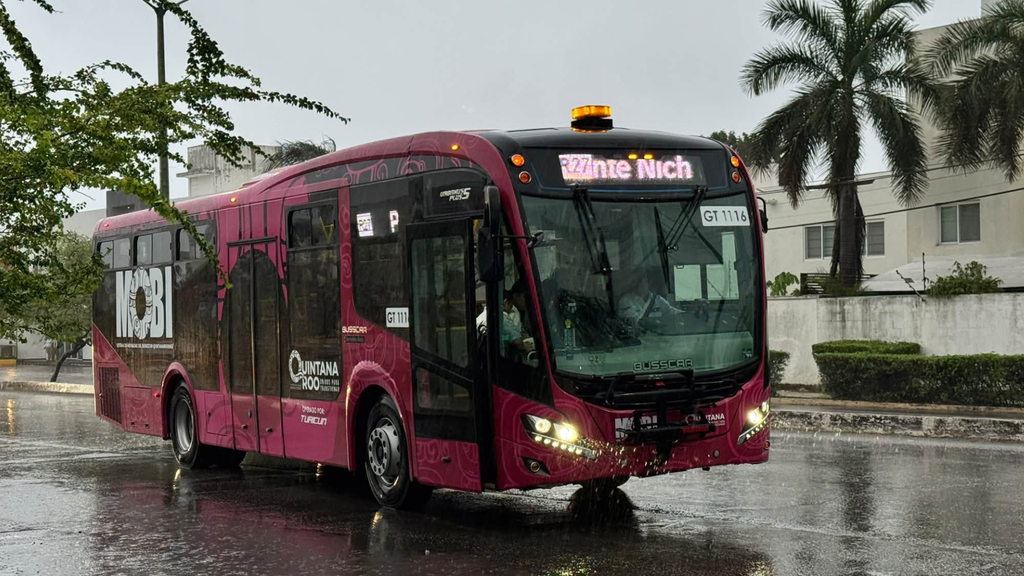 Las rutas MOBI identificadas con Puente Nichupté o Kilómetro 0 que ingresen a la Zona Hotelera tendrán una tarifa de 18 pesos.