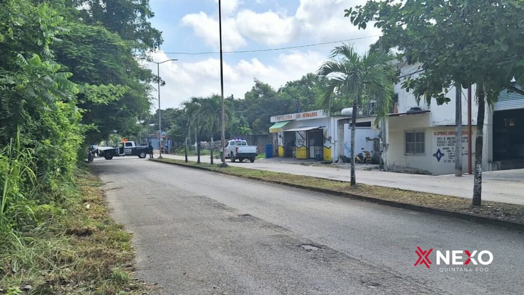 Calle cerrada durante atención de fuga de gas en Felipe Carrillo Puerto