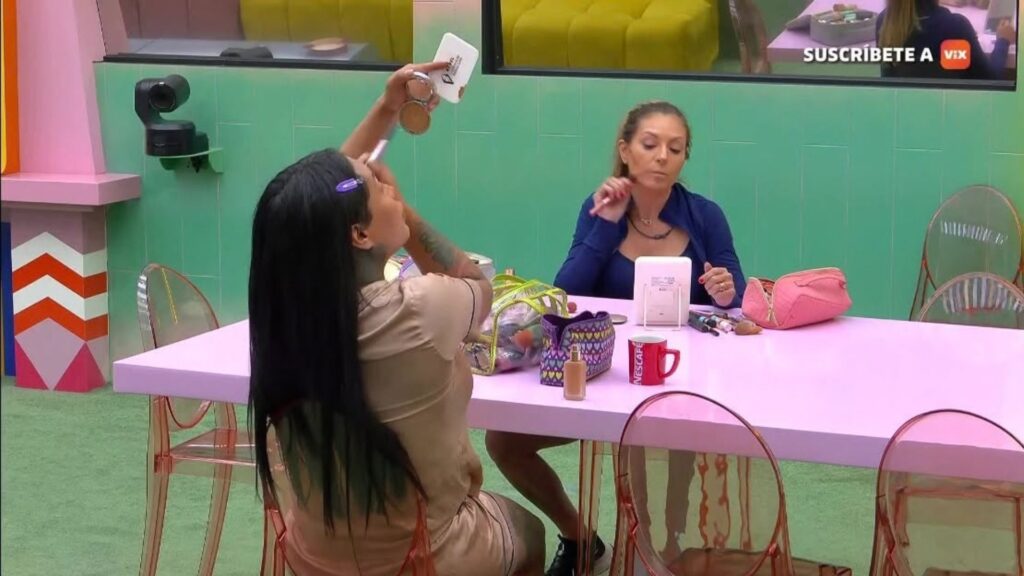 Mariana Ochoa y Karina Torres dentro de La Casa de los Famosos México 2026